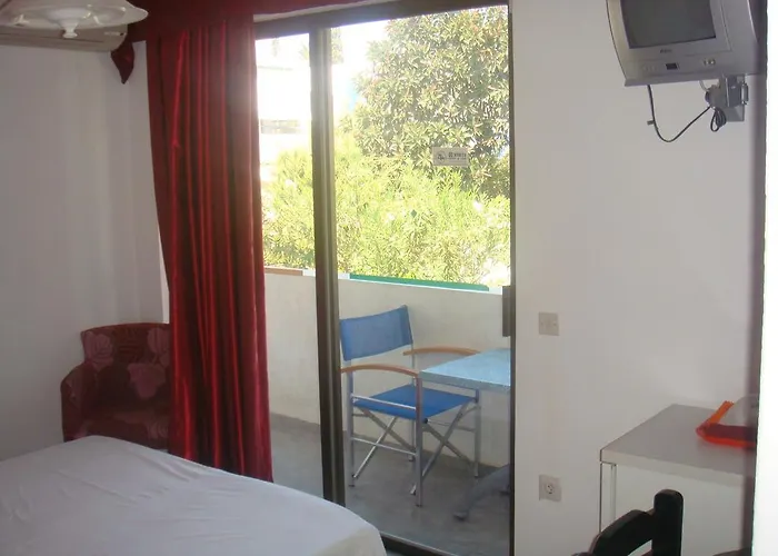 Pensjonat Omiros 4*