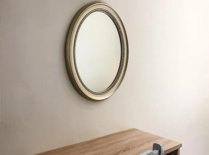 Omiros בית הארחה פליראקי